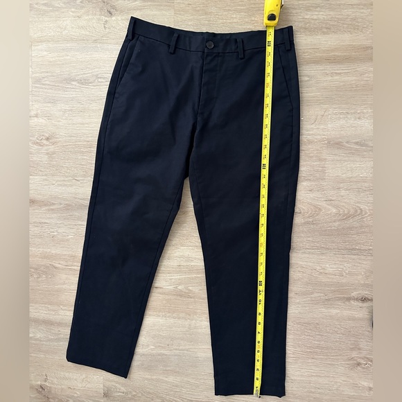 Men’s Uniqlo navy pants 32 waist - Picture 6 of 7